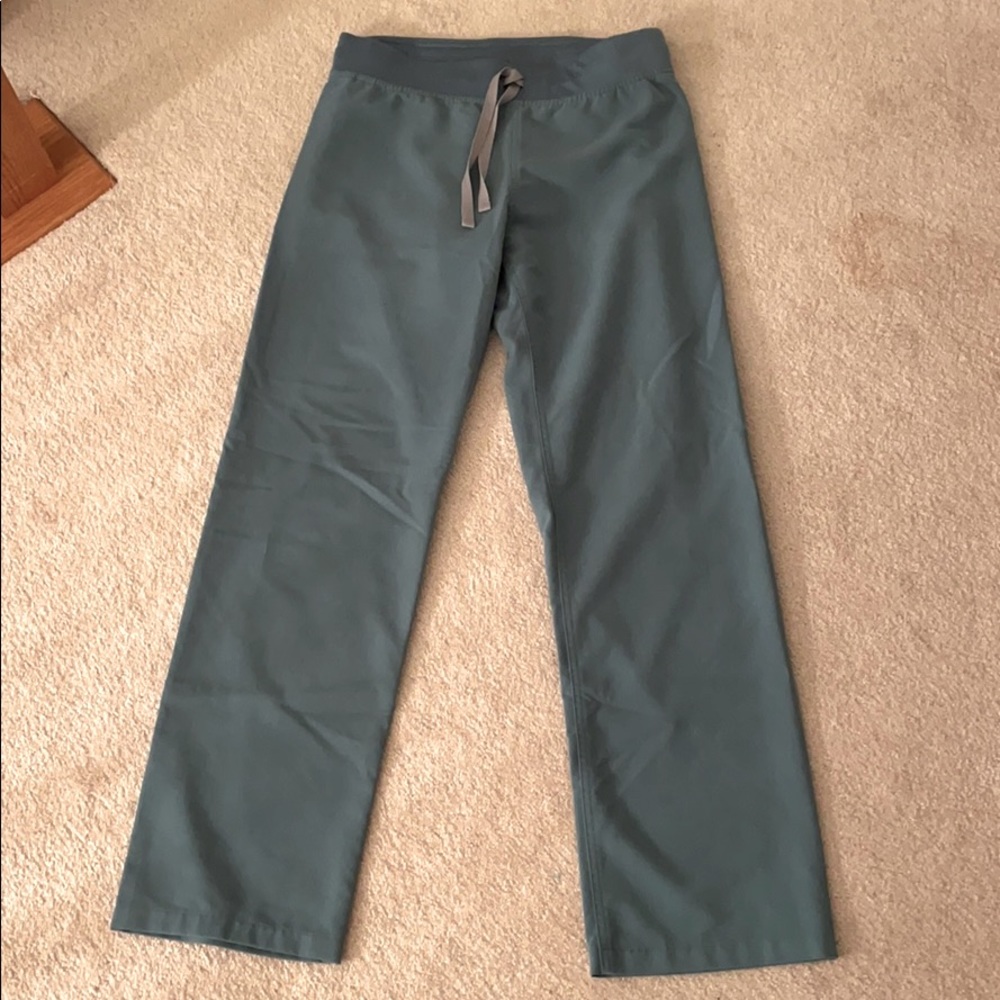 Figs Hydrogreen scrub pants Size Small